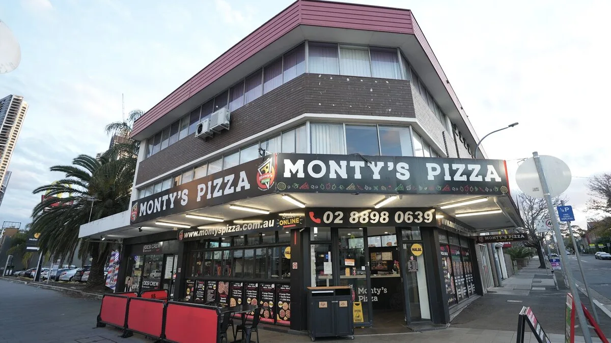 Shopfront of Monty's Pizza Parramatta